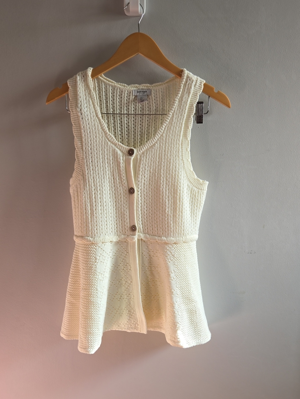 Haute Hippie Cream Coloured Knit Button Down Sleeveless Top/Vest Size Large